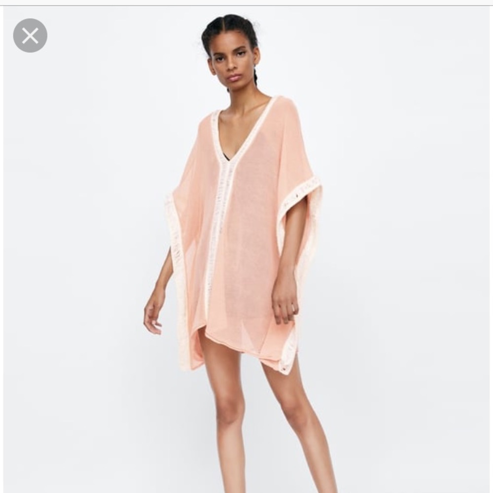 Contrasting short tunic